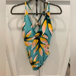 Kona Sol Women’s Large Brand New Swimsuit